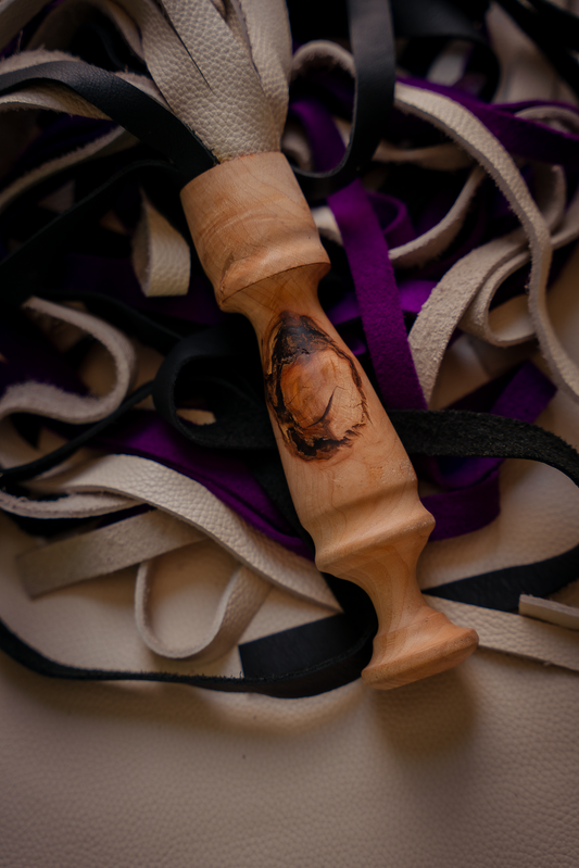 Flgr_  Maple_white.purple.black
