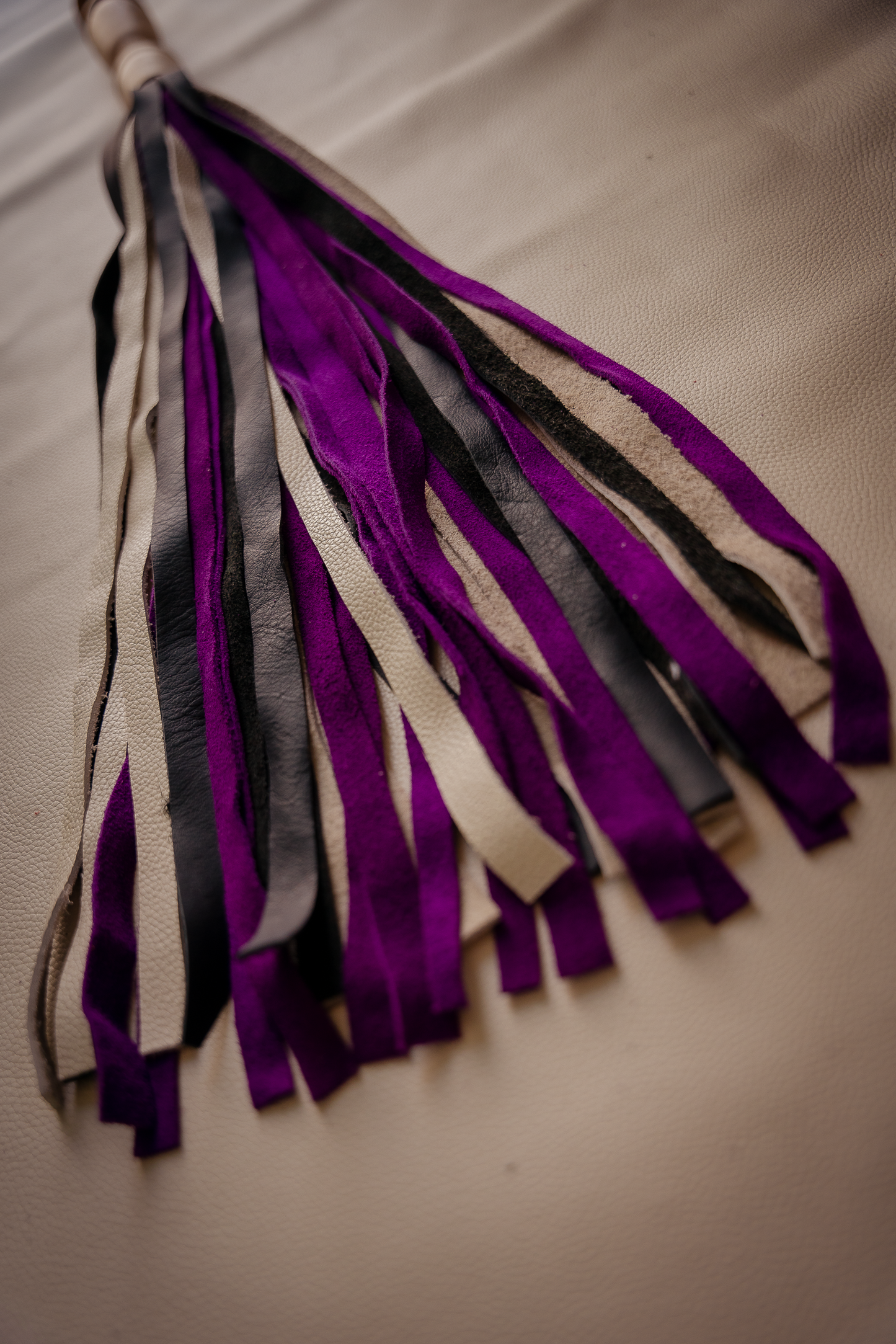 Flgr_  Maple_white.purple.black