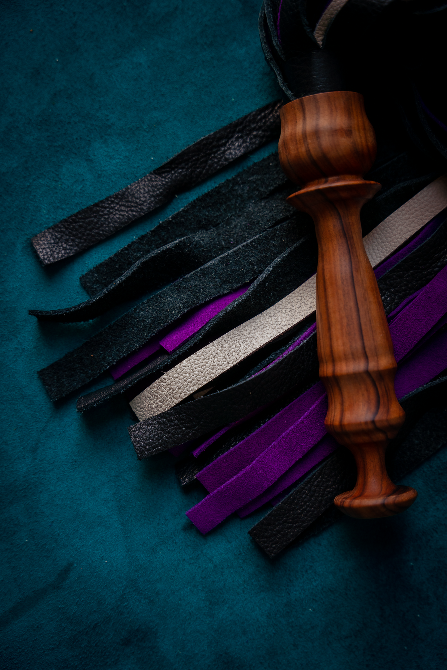 Flgr_  Rosewood _ black.purple.white