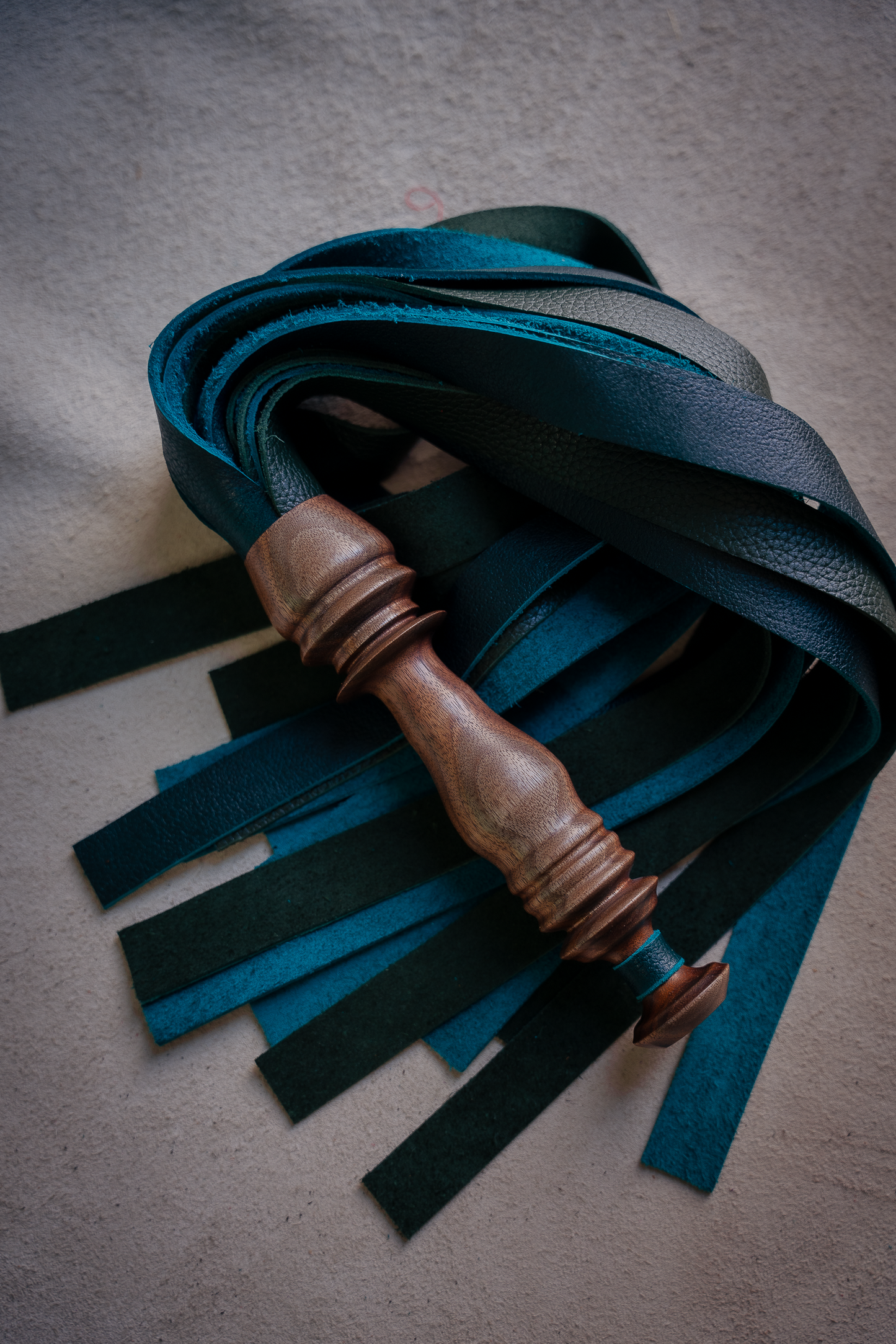 Flgr_  Walnut_teal/turquoise