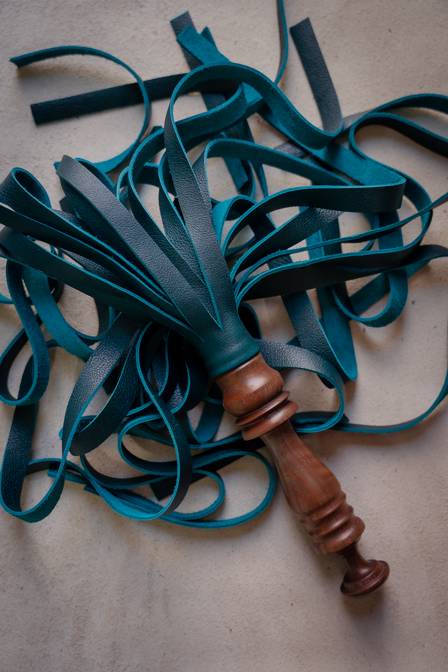 Flgr_  Walnut _ turquoise