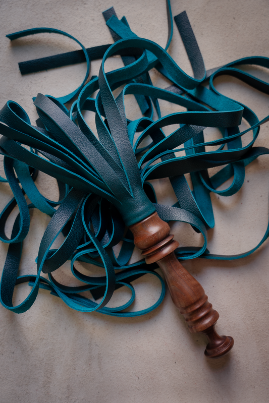 Flgr_  Walnut _ turquoise