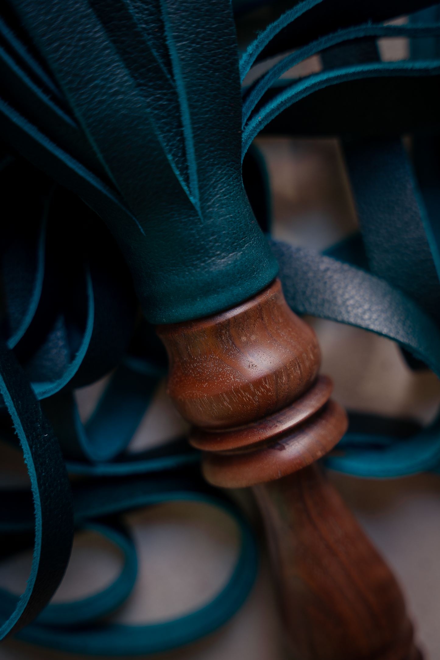 Flgr_  Walnut _ turquoise
