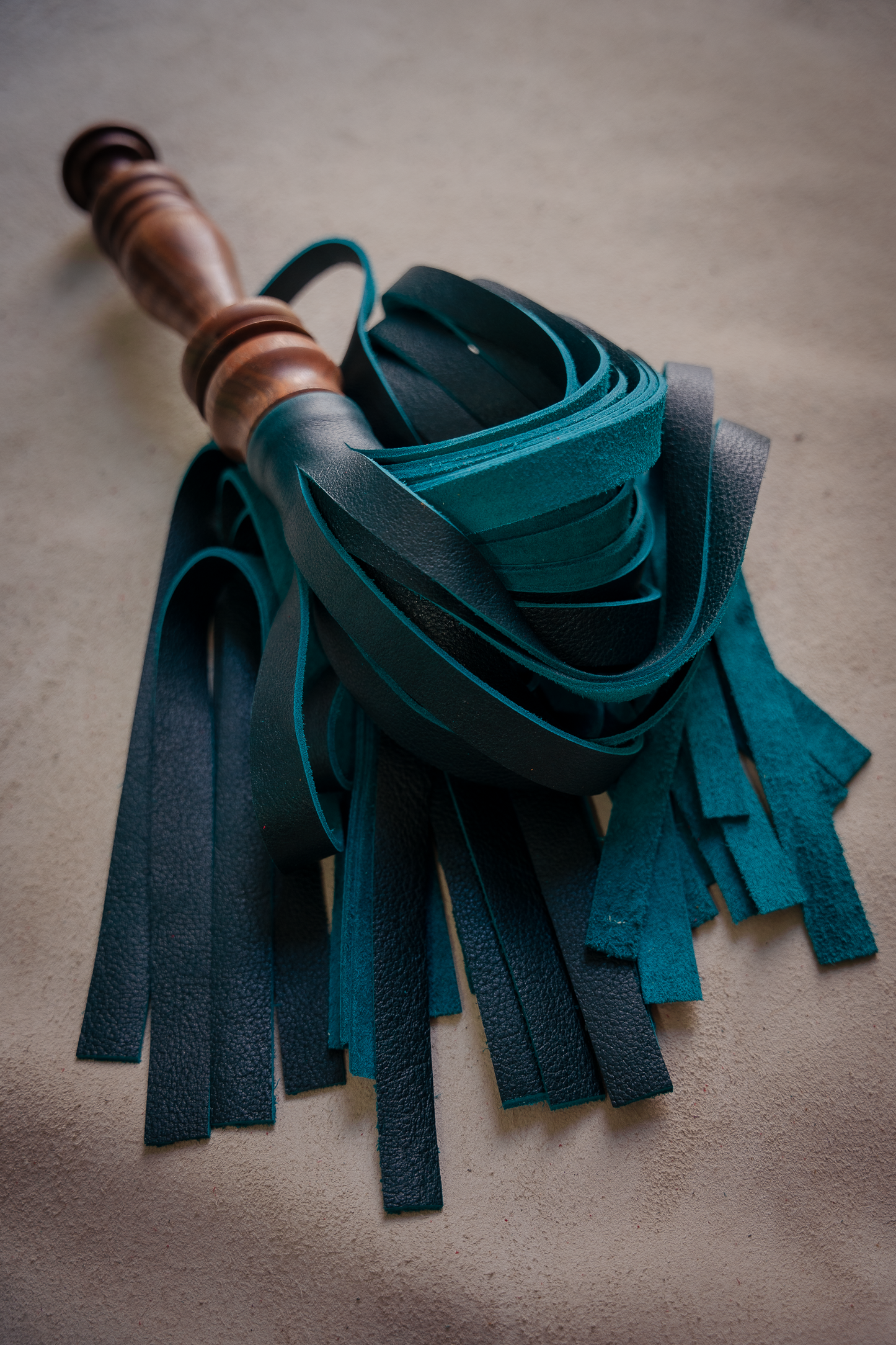 Flgr_  Walnut _ turquoise
