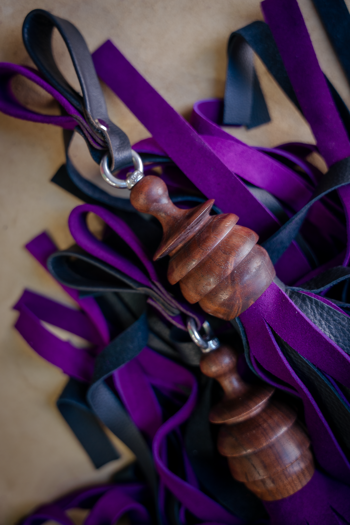 Fng_ Walnut_blk.purple