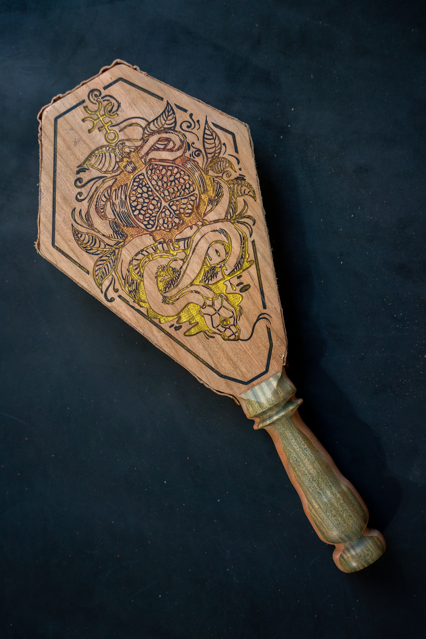 Pdl - Hekate_ gold metallic